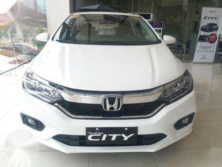It brings a lot of new tweaks that the users will love to enjoy. New Honda City 2018 White For Sale 158321
