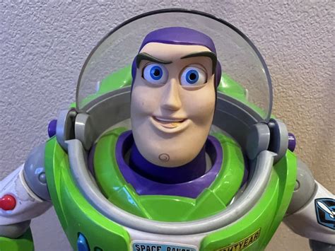 Thinkway Disney Pixar Toy Story Ultimate Buzz Lightyear Programmable