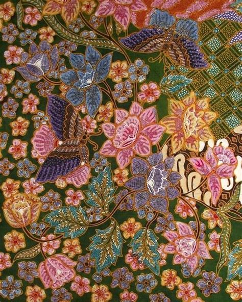 Koleksi itu menampilkan ragam pola kain tenun yang bertumpuk dengan corak kain lurik. Djawa Baroe (New Java) Batik. Colorfull and lovely so much. Handrawn processing for illustration ...