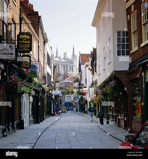 Stonegate York Hi Res Stock Photography And Images Alamy
