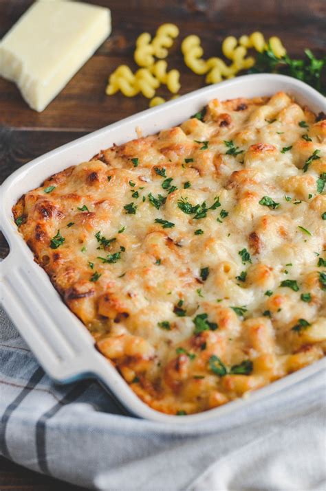 French onion chicken macaroni and cheese, dinner recipes, iambaker, french onion, french onion macaroni and cheese. Creamy French Onion Mac and Cheese