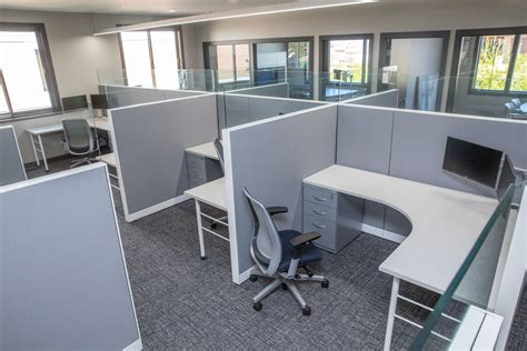 Modern Mortgage Office Offers Space For Individuals Collaboration