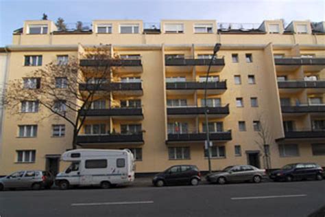 Berlin, berlin, du bist so wunderbar, denkt sich manch einer, den es zum studieren hierher zieht. 2 Zimmer Studenten Wohnung in zentraler Stadtlage ...
