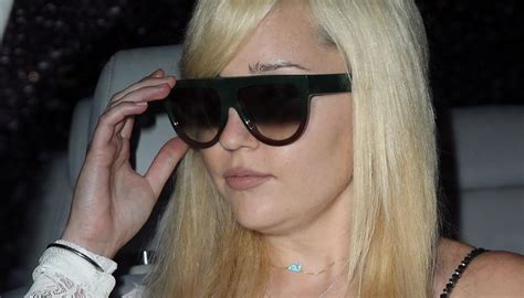 Amanda Bynes Placed On Psychiatric Hold After Being Found Walking
