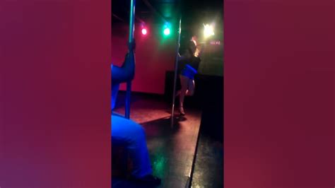 Drunk And Stupid Crazy Girl On Strippers Pole Youtube