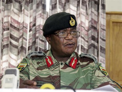 Zimbabwes Army Seizes Control Detains Mugabe And His Wife Sdpb Radio