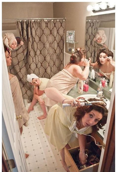 33 Must Have Wedding Photos With Bridesmaids For 2020 Mrs To Be