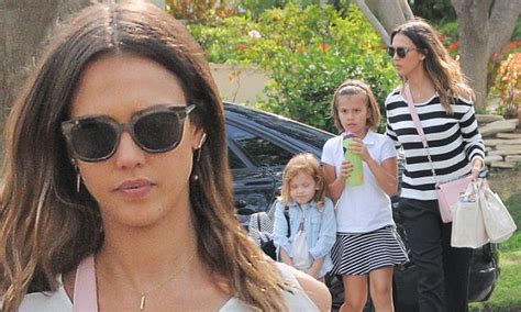 Jessica Alba And Daughter Honor Step Out In Matching Outfits In La Daily Mail Online