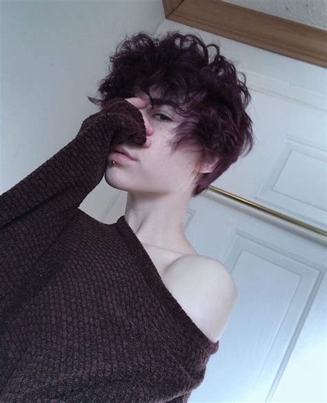 Non Binary Androgynous Fluffy Haircuts - 101 Best Non Binary Fashion Inspiration | Androgynous 