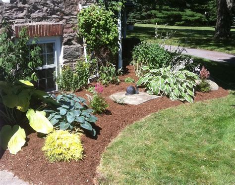 25 Beautiful Low Maintenance Landscaping Ideas For Your Home Yard