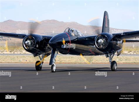 Airplane F7f Tigercat Fighter Hi Res Stock Photography And Images Alamy