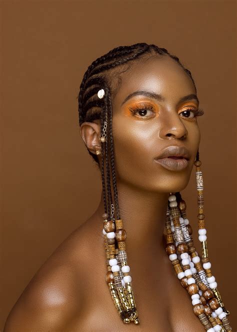 They are a pastoral nomadic tribe with an estimated population of 100,000. Stella Damasus: BEADS AND BRAIDS