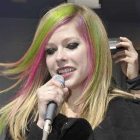 Avril Lavigne Covers Keshas Tik Tok