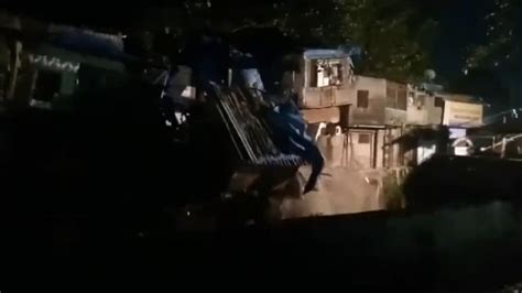 Collapse Of Mumbai Huts Caught On Camera Locals Vacated Mumbai News