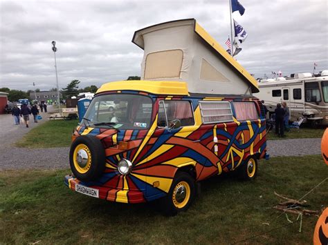 G Demartyns Hippy Bus Vintage Vw Bus Volkswagen Van Vw Campervan