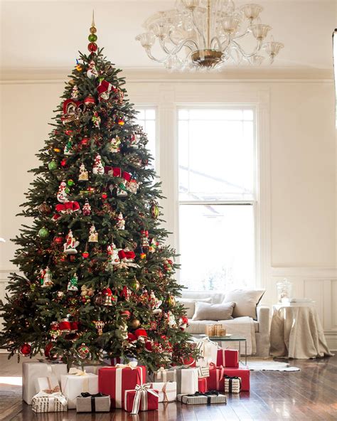 Find the perfect christmas tree image from our incredible photo library. BH Fraser Fir Flip Tree -13|via Balsam Hill | Christmas ...