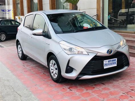 Toyota Vitz Hybrid F 15 2017 For Sale In Lahore Pakwheels