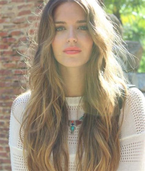 16 Stylish Long Wavy Hairstyles for Summer  Styles Weekly