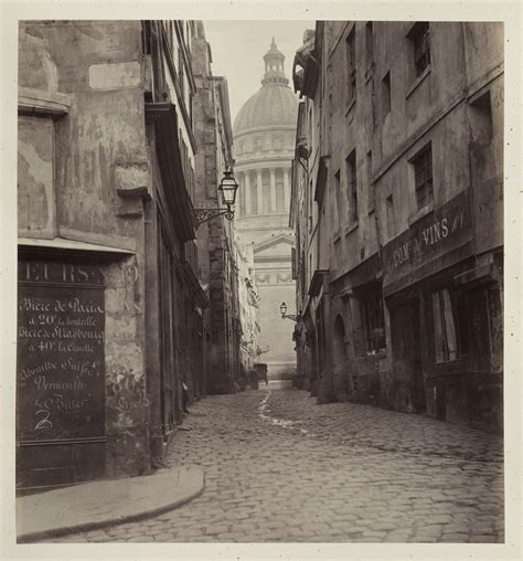 a city transformed photographs of paris 1850 1900 monovisions