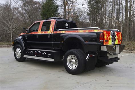 Shaquille Oneal Buys Shaq Sized Ford F 650 Pickup Autoevolution