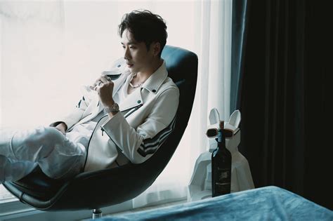 Đấu thầu, mua sắm công. Tuấn Trần nhận được vô số lời khen sau vai Quắn trong "Bố ...