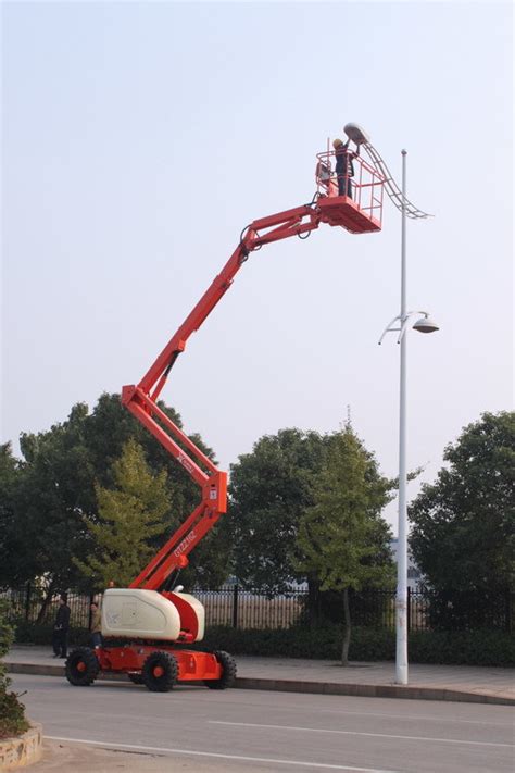 China 16m Self Propelled Articulating Boom Lift Gtzz16 China Aerial