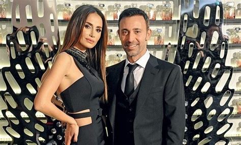 Turkish Singer Signs Hefty Divorce Settlement With Serbian Ex Wife