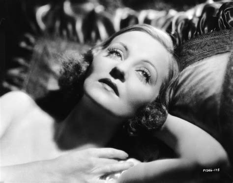 Stunning Vintage Portraits Of Tallulah Bankhead In The 1930s Vintage News Daily