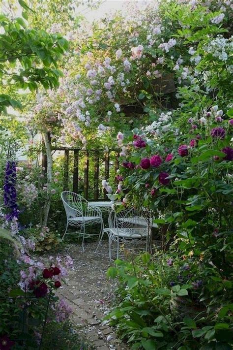 Fascinating Cottage Garden Ideas To Create Cozy Private Spot 06 Small