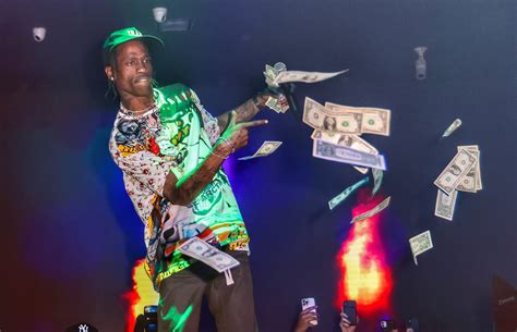 Travis Scott Gives First Public Performance Since Astroworld Tragedy