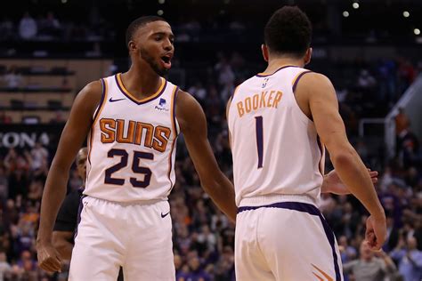 Bridges, ayton keeping suns in it. Mikal Bridges needs to make offensive strides now!