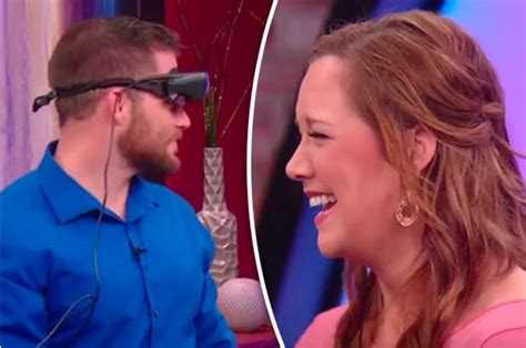 Tv News Blind Man Sees Girlfriend For The First Time And Looks At Her