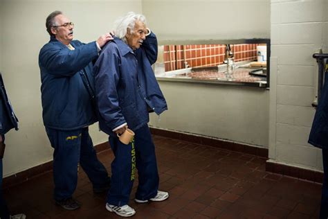 Prisoners In Us Suffering Dementia May Hit 200000 Within The Next