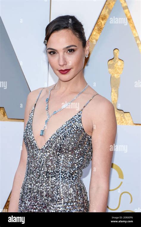 Gal Gadot Walking On The Red Carpet During The 90th Academy Awards