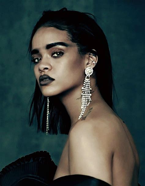 Unseen Photographs Of Rihanna By Paolo Roversi I D Estilo Rihanna