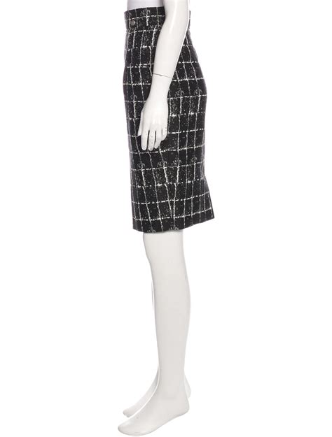 Chanel Tweed Pencil Skirt Black Skirts Clothing Cha169181 The