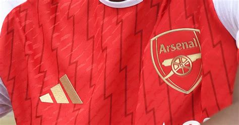 Arsenal Fans Left Furious By Invincibles Kit Rip Off With Single
