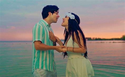 Yolo Y Mariana Anuncian Su Regreso Con El Romántico Videoclip Volvimos