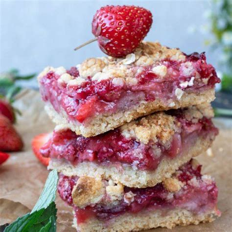 Strawberry Crumb Bars Easy Delicious Recipes Yummy Food Chia Seed