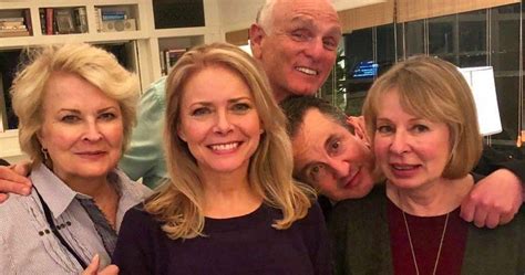 Murphy Brown Cast Reunite In First Look At Revival Candice Bergen Shares The First Reunion