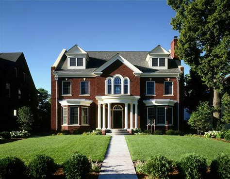 Alibaba.com offers 4,420 red brick exterior products. Structural Stunner | Red brick house, Red brick exteriors ...