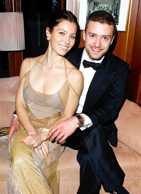 Jessica Biel Pregnant Justin Timberlake Confirms Jessica Biel S Pregnancy News Glamour
