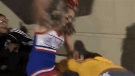 California Cheerleader Beats Up Bully In Viral Video Fight News