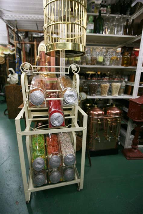 Americana Hand Prop Room