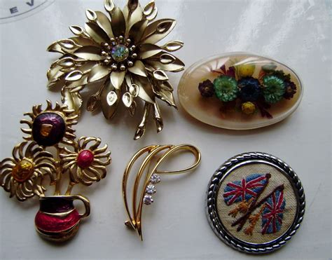 Vintage Five Retro Costume Brooches Jewellery Brooch Brooch Jewelry