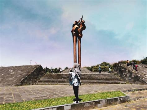 View Patung Monumen Bandung Lautan Api Png Topik Masa Kini Indonesia