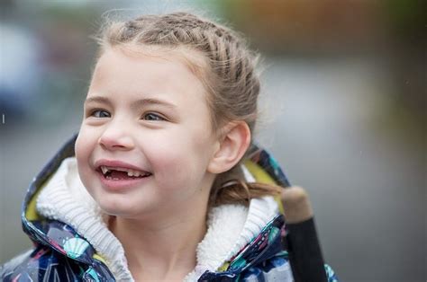 A Blind Girl Was Told By Her School To Stop Using A Walking Cane