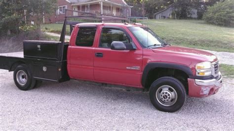Duramax Turbo Diesel Extended Cab Dually Flat Bed03
