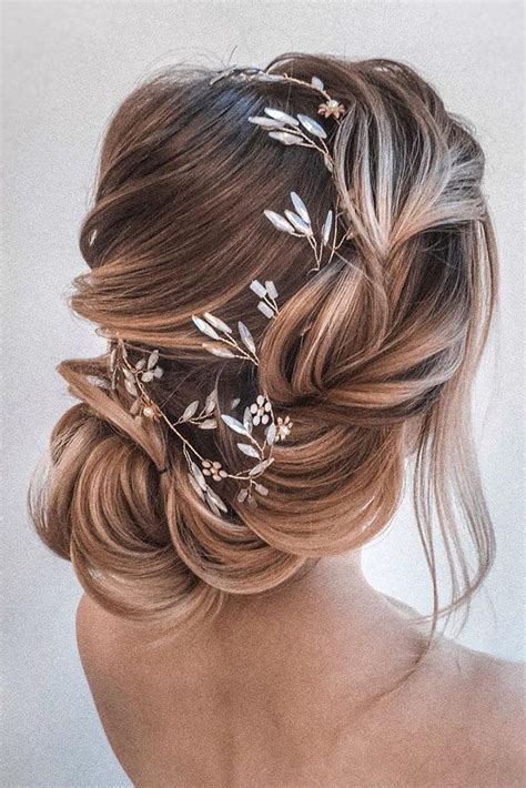 20 Easy And Perfect Updo Hairstyles For Weddings