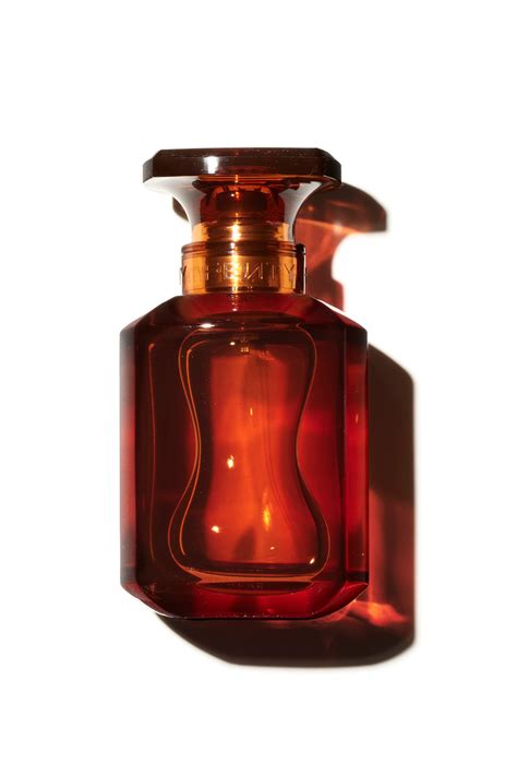 Fenty Beautys New Perfume Is ‘rihanna In A Bottle